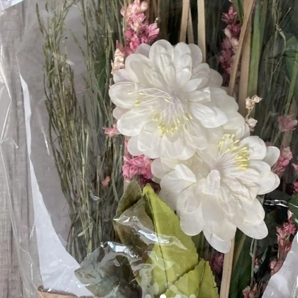 Naturally Brand Beautiful Dried Flower Arrangement